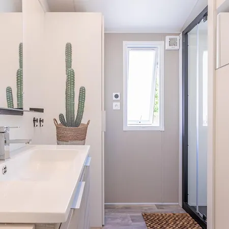 V Hugo Vue Terassa Saint-Raphaël