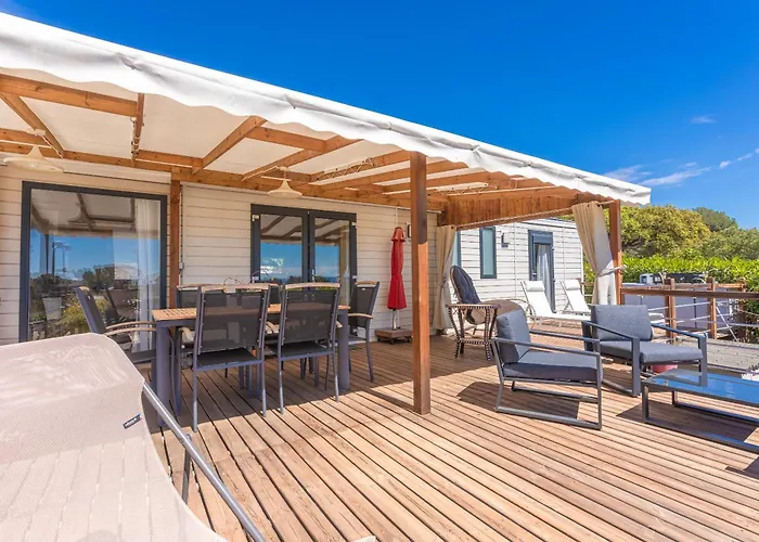 V Hugo Vue Terassa Saint-Raphaël