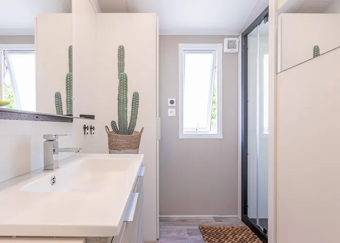 V Hugo Vue Terassa Saint-Raphaël